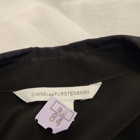 Diane Von Furstenberg Ex Cond & Pro Cleaned Silk Jumpsuit W/ Pockets, Large, $75 - Picture 4 of 14